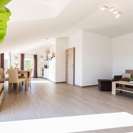 Apartment Marko Kruševo エクステリア 写真