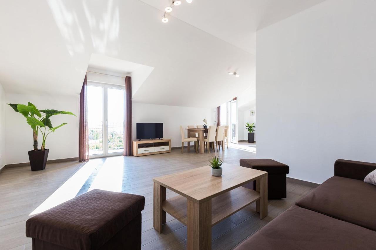 Apartment Marko Kruševo エクステリア 写真