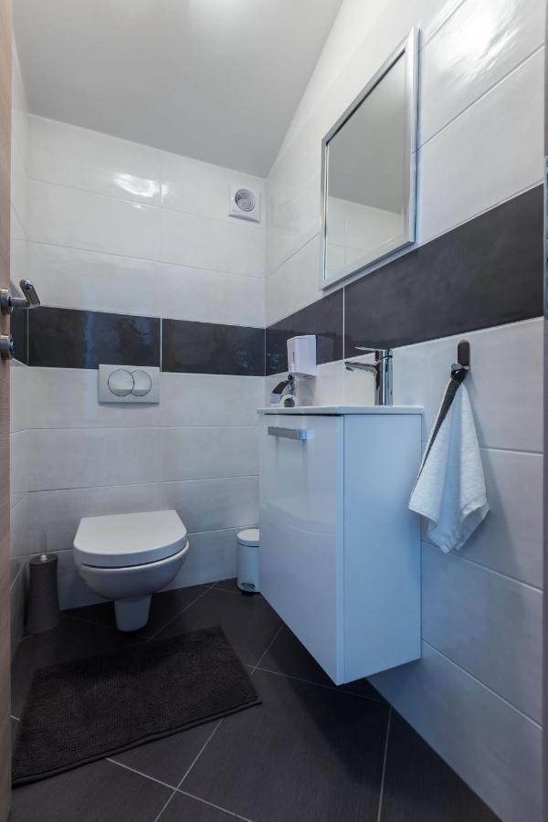 Apartment Marko Kruševo エクステリア 写真